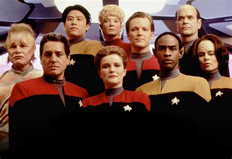 Star Trek Voyager Season 7 Kate Mulgrew Robert Beltran