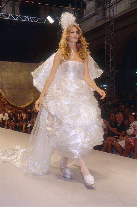 The Most Naked Catwalk Moments From The 90s Cr Fashion Book