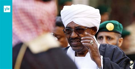 Sudans Ex President Omar Al Bashir överlämnas Till Internationella Brottmålsdomstolen Utrikes