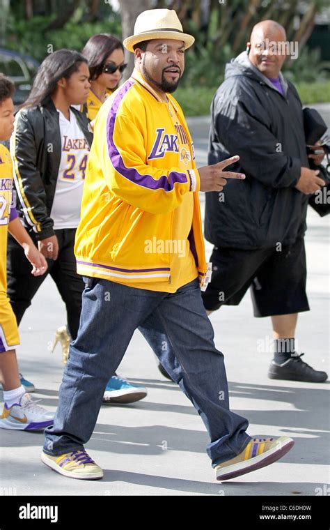 Ice Cube Celebrities Arriving At The Staples Center To Watch Los