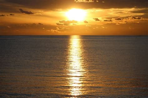 Hintergrundbilder Sonnenlicht Sonnenuntergang Meer Wasser Natur