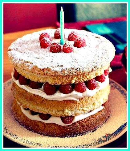 Suitable for dinner parties, romantic candlelight soirees, or a sweet treat for the whole gang! White Chocolate Raspberry Mousse Cake | Cuisine