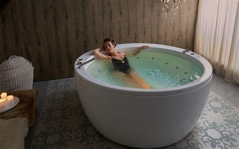 Shop bathtubs & whirlpool tubs top brands at lowe's canada online store. Whirlpool vs Air tub
