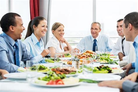 How To Run A Successful Lunch Meeting
