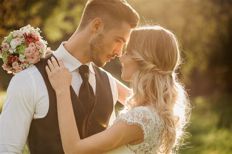 27 Wedding Guests Reveal The Moment They Knew The Marriage