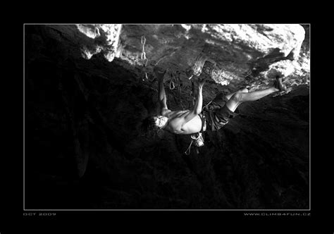 Adam vojtěch, život, vzdělání a kritika. Adam Ondra in Marina Superstar (9a+) | Kletterszene.com