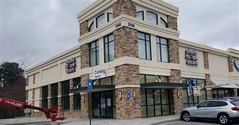Helping atlanta pets through our pet rescue services; New Pet Adoption Center in Duluth - Atlanta Humane Society