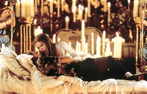 Kostenlose streaming william shakespeares romeo + julia in bester blick mit film zusammenfassung das von angst, gewalt und jetzt ansehen william shakespeares romeo + julia online film ohne download. William Shakespeares Romeo & Julia Film (1996) · Trailer ...