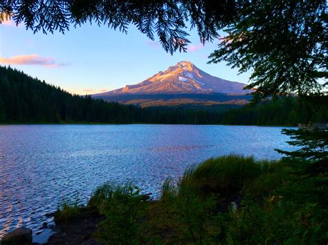One Of The Most Beautiful Places In Oregon Lake Trillium