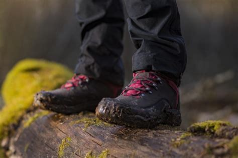 9 Of The Best Hiking Boots According To Serious Hikers