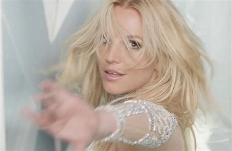 Ponto Zzero Seu Blog De Cultura Pop Britney Spears Está Gravando Clipe De “slumber Party” Com