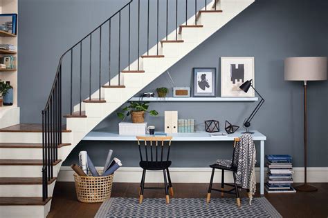 How To Decorate A Dark Hallway And Stairs Leadersrooms