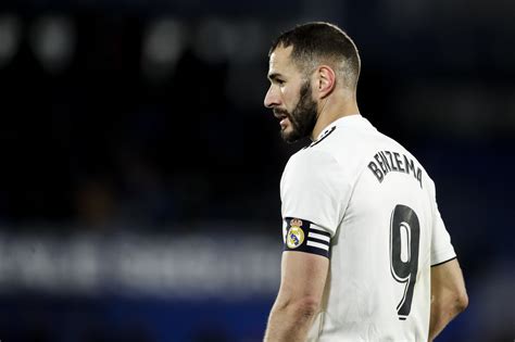 Бензема карим (karim benzema) футбол нападающий франция 19.12.1987. Real Madrid: Despite impressive form, Karim Benzema played too much this season