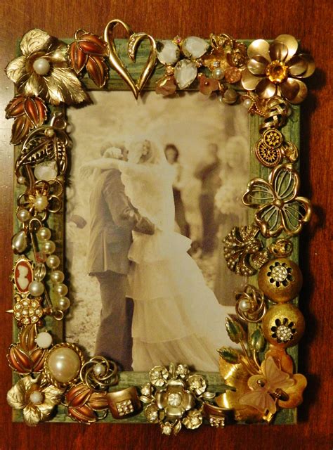 Vintage Jewelery Frame Made By Rebecca Mosher Vintage Jewelry Crafts