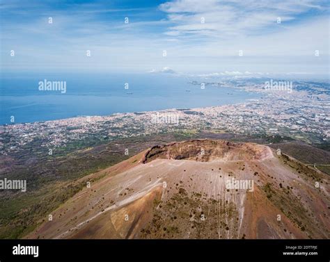 Aerial View Mount Vesuvius Hi Res Stock Photography And Images Alamy