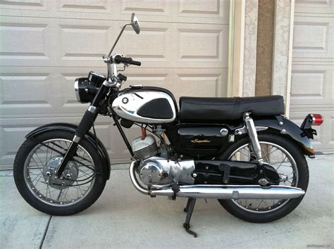 Up for sale is this beautiful survivor rare 500cc two stroke, these bikes where advertised as 140mph bikes when they came out, this bike was in a barn by tomah wis. 1966 Suzuki S32-II Olympian 150cc 2 stroke w/4 spd ...