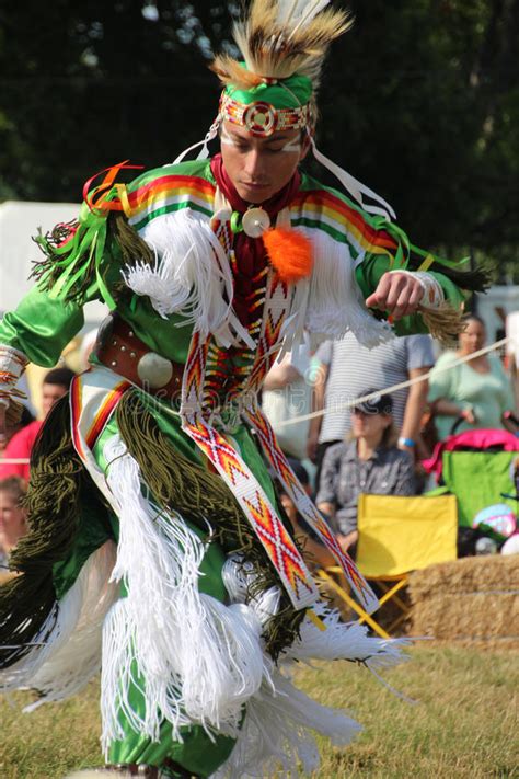 Native American Dancers At Pow Wow Editorial Stock Image Image Of Blue Dance 49424754