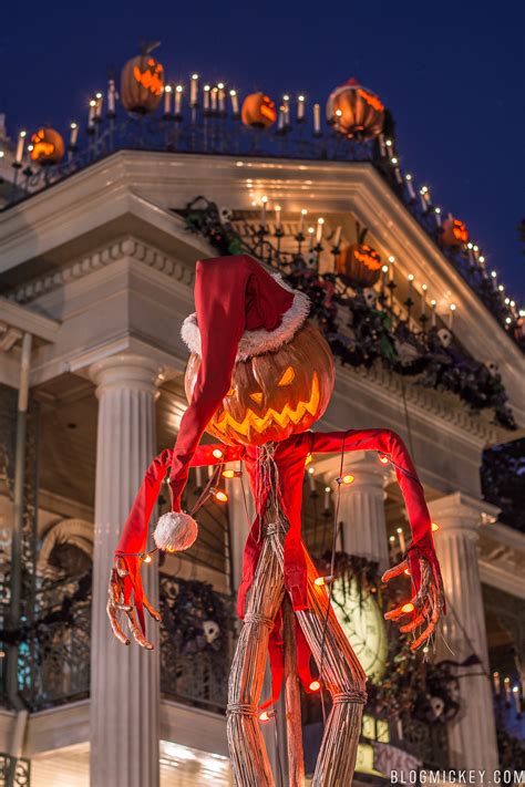 Photos Video Haunted Mansion Holiday Full Ride Through At Disneyland Blog Mickey
