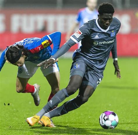Amadou zeund georges ba mvom onana. Holstein Kiel bleibt Angstgegner des HSV: Wieder kein Sieg ...