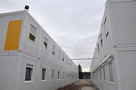Im geroldsecker quartier entstehen drei wohnhäuser mit je 18, 15 und 14 wohneinheiten, mit flächen von 58 m². Lahr: In die Container sollen wieder Flüchtlinge einziehen ...
