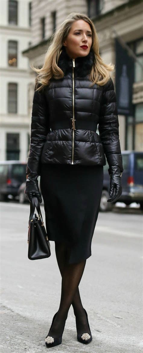 There are 30 pretty street styles for you to check out. The Professional Puffer Coat // Black quilted puffer ...