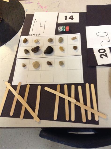 Counting Using A 10 Frame With Loose Parts Primary Maths Games Pk Math