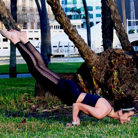 Lauren Shuster Loelizabethblog • Instagram Photos And Videos Teach Yoga Online University Of