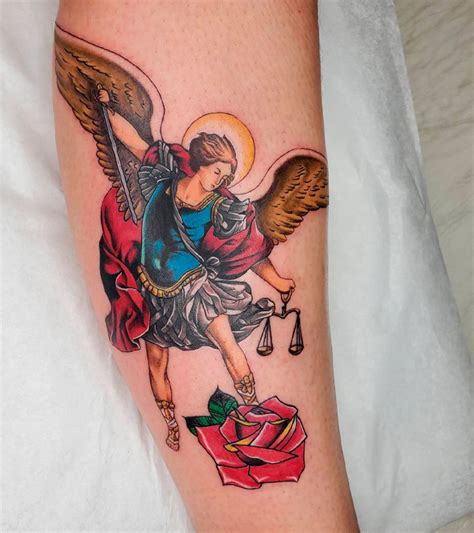 Tatuajes de San Miguel Arcángel Significado imágenes Rey Tatuaje