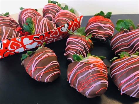 Valentines Day Chocolate Covered Strawberries Set Of 6