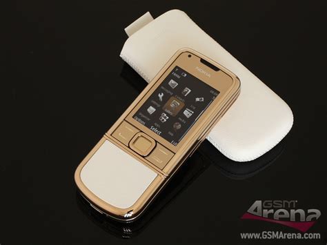 Nokia 8800 Gold Arte pictures, official photos