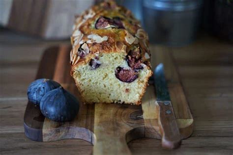 Cake Moelleux Aux Figues Fraiches Aux Fourneaux