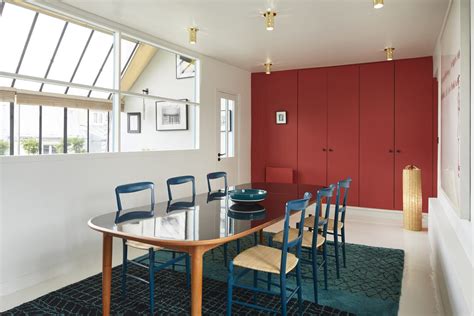 Une salle à manger en longueur