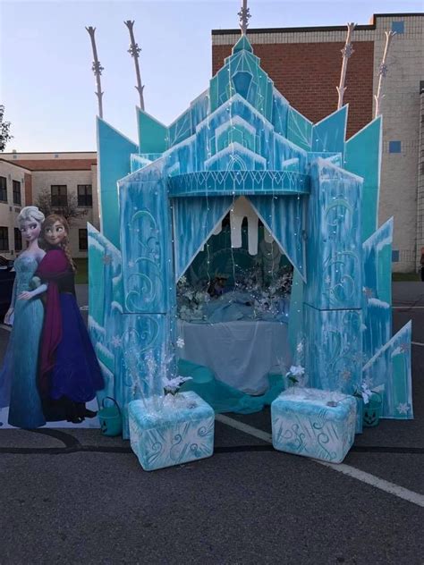 Elsas Frozen Castle Made Out Of Old Cardboard Boxes Acrylic Paint