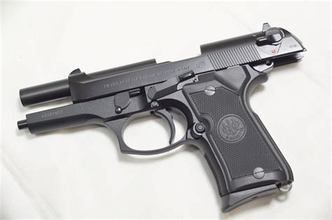 Beretta 92fs Compact Cal 9mm Para Pistole Samonabíjecí Berettacz
