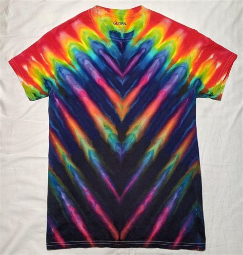 √ Tie Dye Shirts With Markers