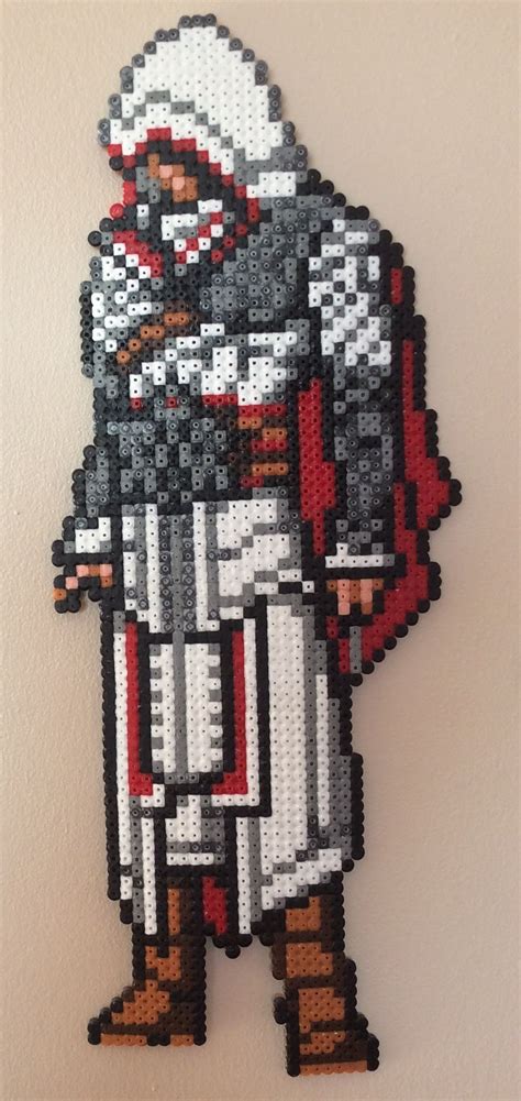 Assassins Creed Protagonist Design By The Perler Bead Post On Pinterest Llaveros Hama Beads