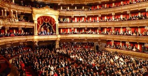 Moscow 2 Hour Legendary Bolshoi Theatre Historical Tour Getyourguide