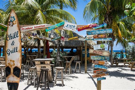 Five Images Of Curacaos Chill Beach Bar That Will Ruin Your Weekend Beach Bar Bums