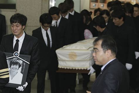 South Koreas Suicide Problem Wsj
