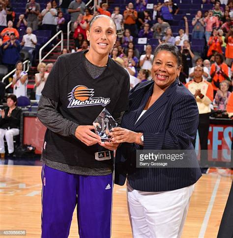Wnba Peak Performer Award Photos And Premium High Res Pictures Getty