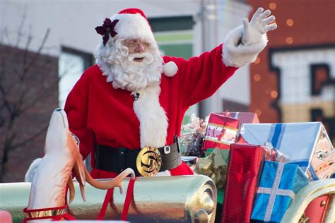 The Best Santa Claus Parades In And Around Brampton Bramptonist