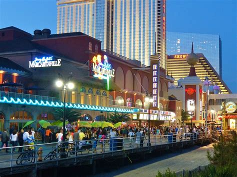 It is bordered on the north and east by the state of new york; Entertainment Meccas: Atlantic City, New Jersey! - United States Tourist AttractionsUnited ...