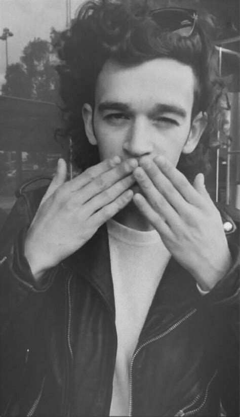 the 1975 matthew healy matt healy this must be my dream i love you all please be naked