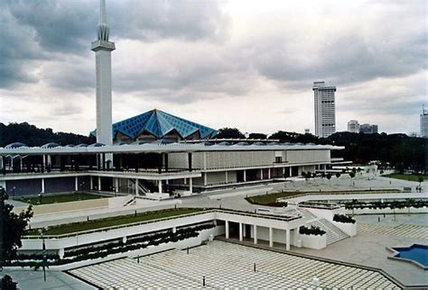 10:00am to 7:00pm i am a strong advocate for independent and solo travel. National Mosque (Masjid Negara), Kuala Lumpur - Tripadvisor