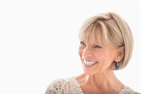6 Chic And Classic Short Hairstyles For Older Women