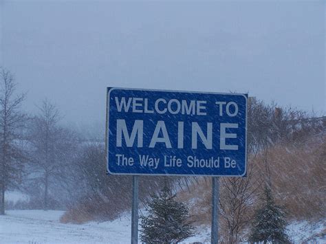 Welcome To Maine Sign Photograph By Roland Strauss
