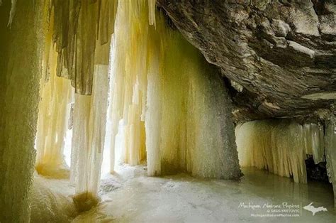 Eben Ice Caves In Michigans Upper Peninsula Michigan Nature Ice