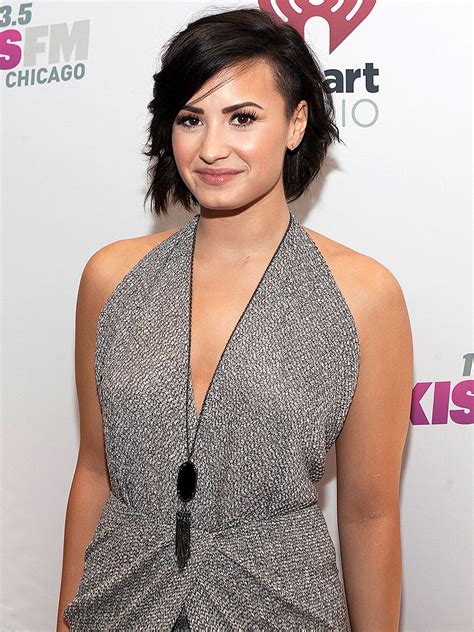 #inauguration2021learn more about the inauguration: Demi Lovato's Weight Loss: Singer Instagrams Inspirational ...