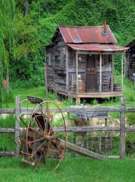 Hobson farms in marshal, in is i. Pin by BoPeep & Co on OLd CaBiNs | Old farm houses, Rustic ...