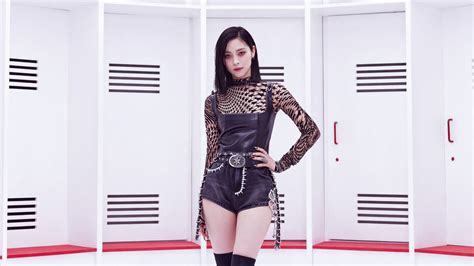 Ryujin Itzy Kill My Doubt 4k 2251l Wallpaper Pc Desktop